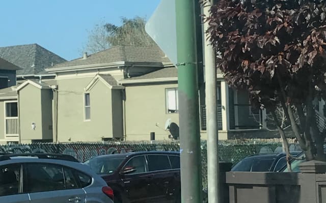 Una casa lontano da casa, vivendo come un re
