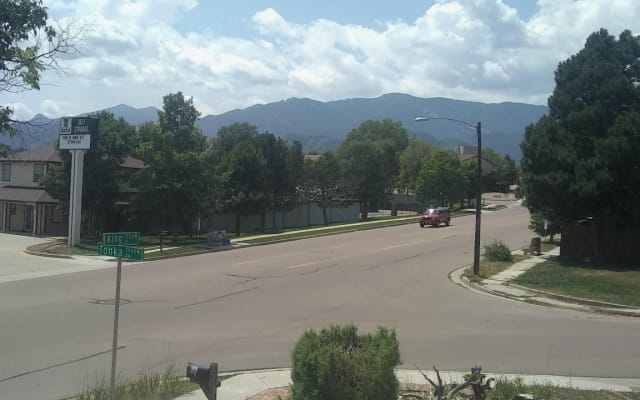 Casa recentemente renovada com uma vista deslumbrante para a montanha.