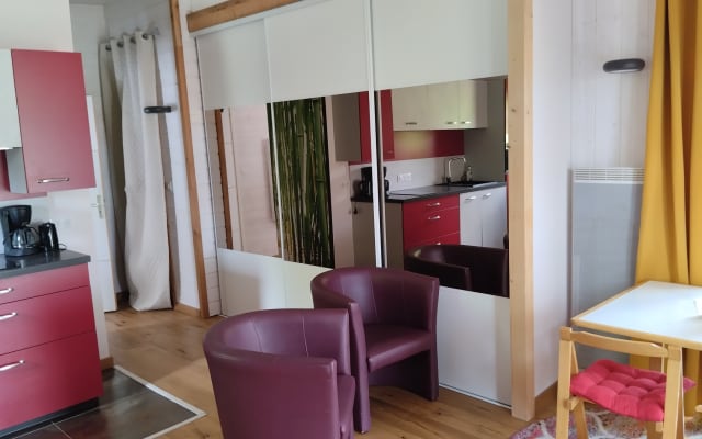 "Le pré des fontaines"
Großes Studio auf dem Campingplatz
