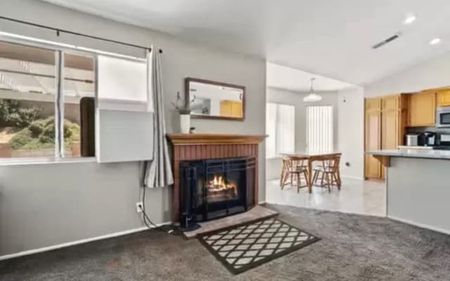 Relaxing home in the west side of Lancaster.