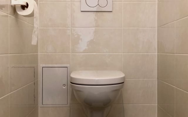 Gemütliches Zimmer in Donaustadt, Privatgarage, 15min ins Zentrum