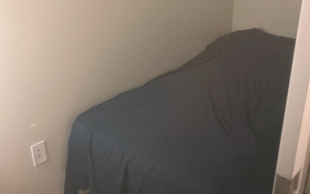 living room for rent