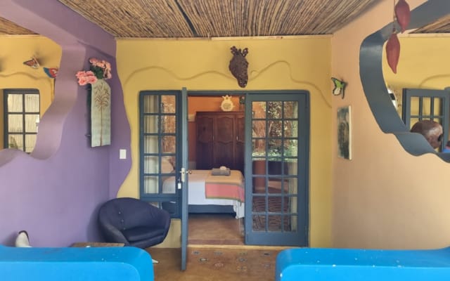 Garden facing room - Room 2