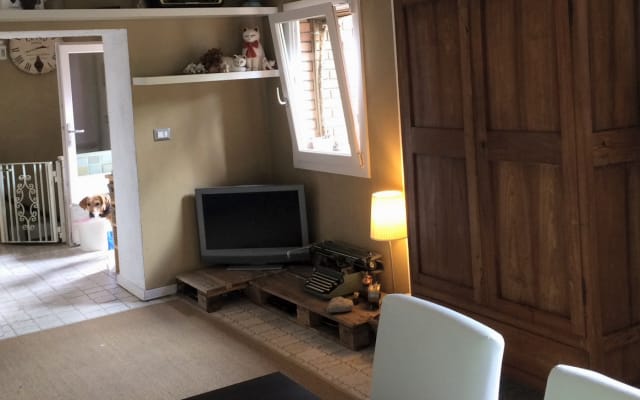 Casa Corsini, indipendente immersa nel bosco, con camera matrimoniale
