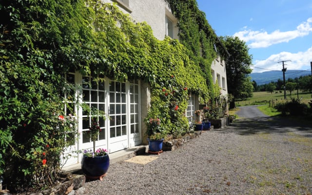 Charmoso B&B Chambres d'Hôtes Les Neuf Bouleaux na bela Auvergne