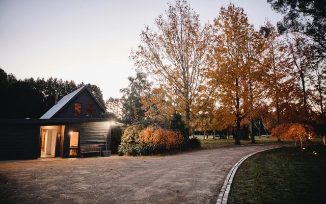 Maple Lodge | Alpacas,Pigs, Goats,Ponies+Pizza Oven