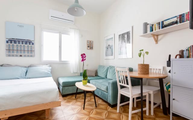 Quarto acolhedor num apartamento com estilo no centro da praia