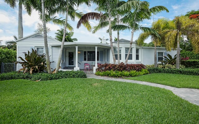 Crisp & Fresh Home in Uber Popular Northwood Neighborhood of West Palm
