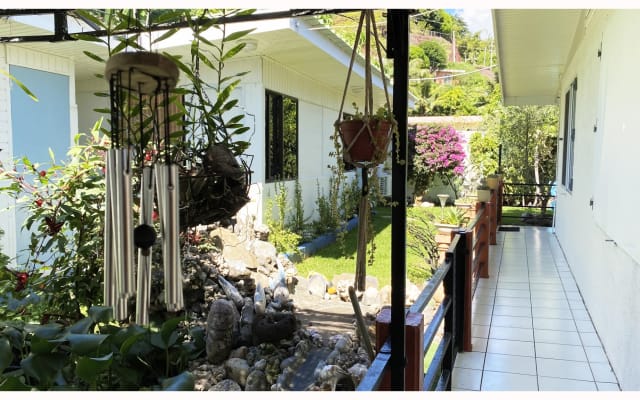 MAHINA'S LODGE STUDIO JARDIN  - Photo 11