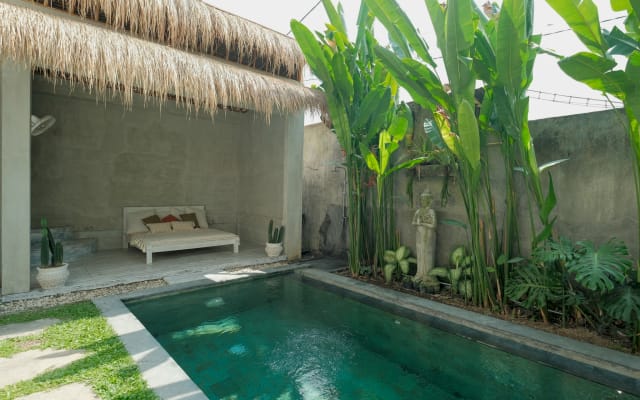 Stilvolle und private Villa mit tropischer Oasen-Atmosphäre