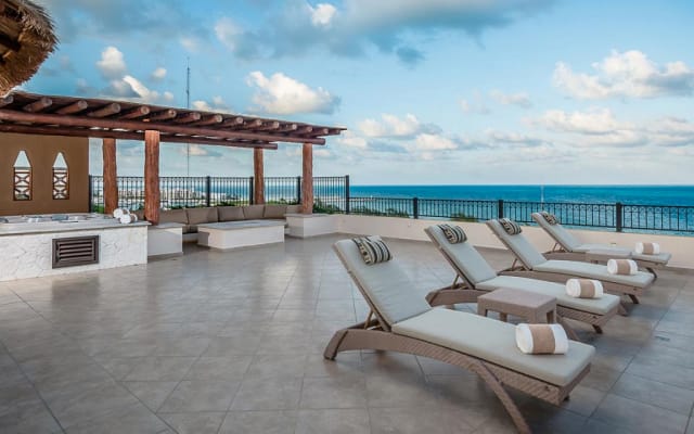 Villa Del Palmar Cancun 3-Bdrm. Penthouse.  Entspannen Sie in Luxus.
