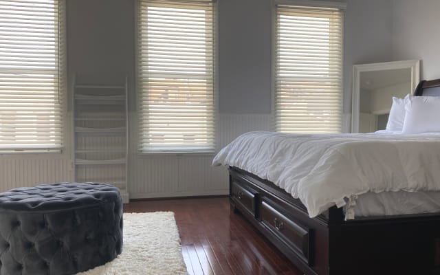 Schöne Aussicht und private Zimmer in Baltimore City