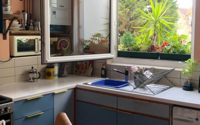 Dbl room in Victorian Flat in North London (Zone 2)