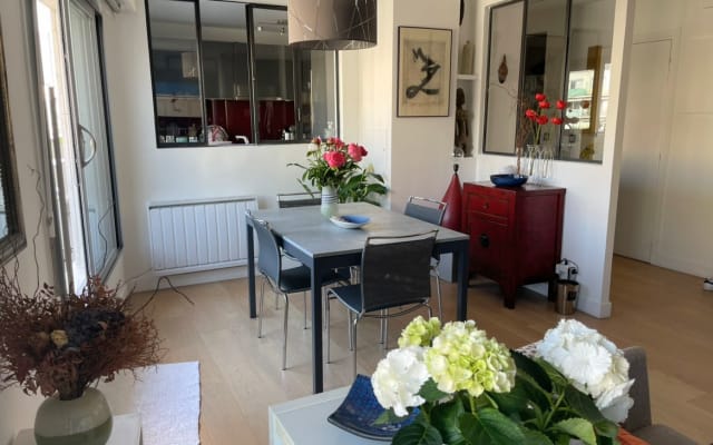 Eigenes Zimmer + Bad, ohne vis-à-vis in Privatstraße in Paris Nation.