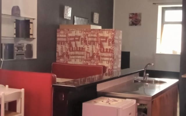 Loft estilo anos 50, muito agradável e privado numa óptima localização