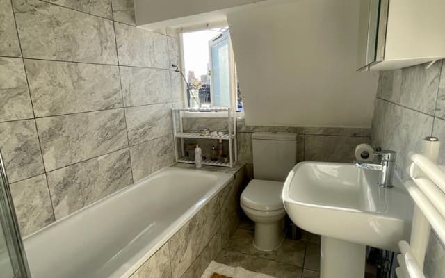 L'annuncio di Pedro Paulo su misterb&b - Bathroom 