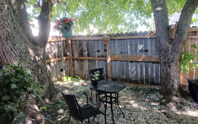 Private room in shared space, steps to the best of Indy.
