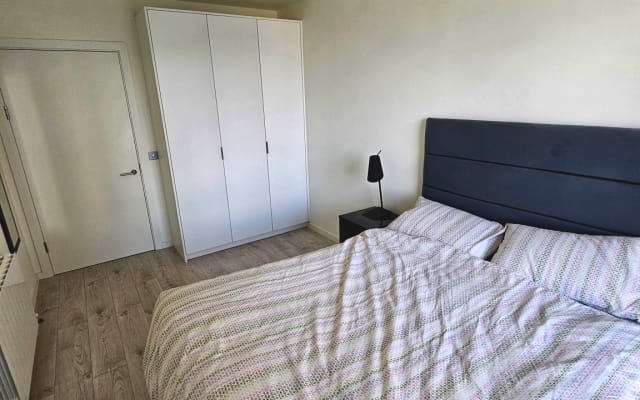 Letto matrimoniale e bagno privato. Se avete bisogno dell'intero...