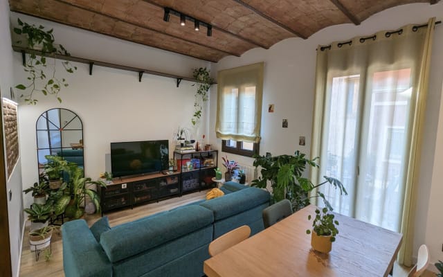 Quarto num apartamento moderno no bairro de Gràcia