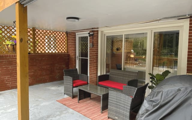 Beautiful apartment at Eye of the Rooster Farm