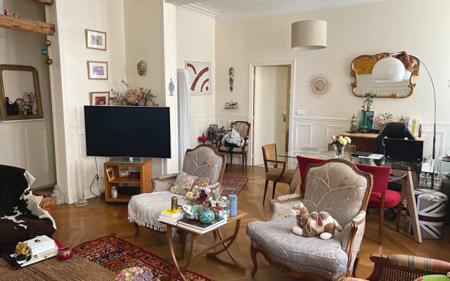Spacious with KingSize Bed Apt in the 16eme Paris