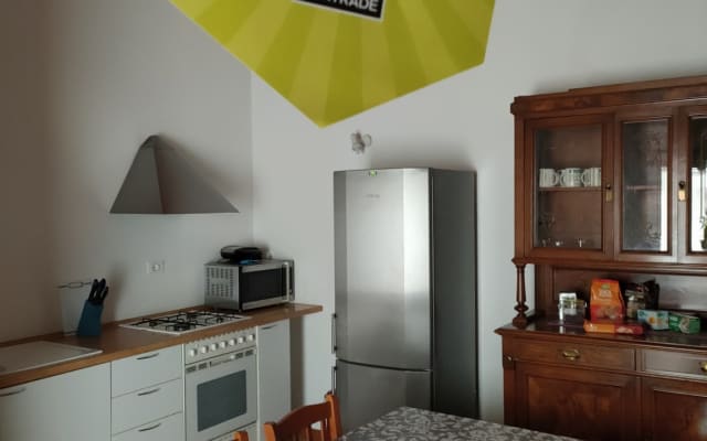 In Grün getauchte Privatwohnung in Casarsa, der Stadt von P.P...