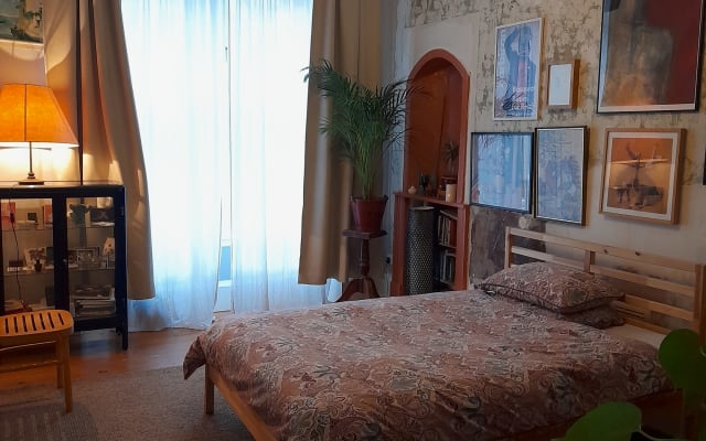 Luminoso espacioso doble con gato interior