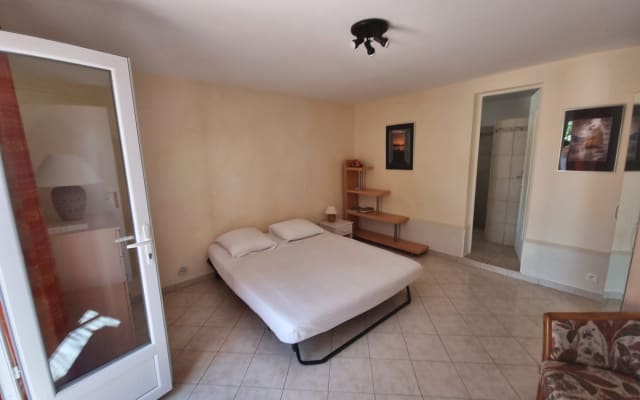 A little cocoon with sea view and private pool near Saint Maxime