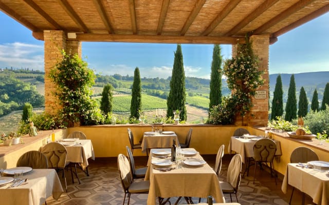 GAY FRIENDLY Bed and Breakfast à San Gimignano avec une vue à couper...