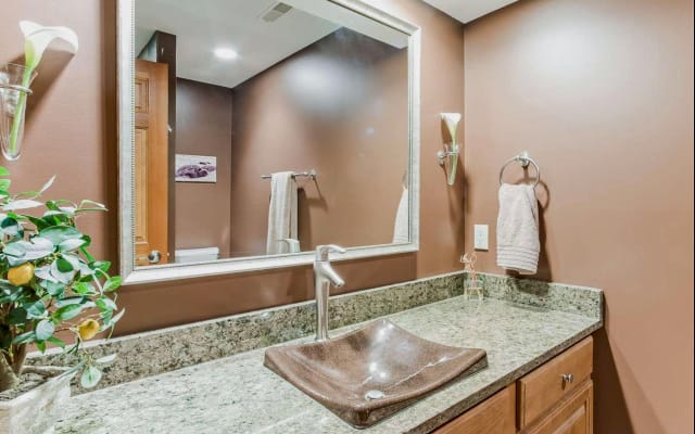 Separates Apartment mit Fitnessraum/Sauna, separatem Wohnraum, eigenem Bad - Foto 8