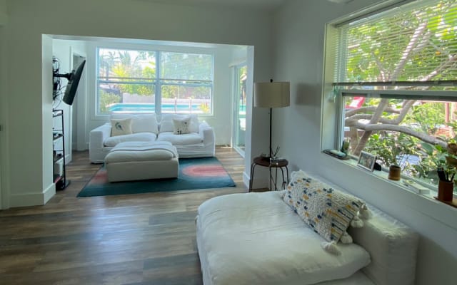 Blue Zone Oasis con una gran piscina en el corazón de Key West
 - Foto 6