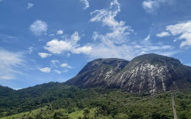 Bonito loft na montanha.