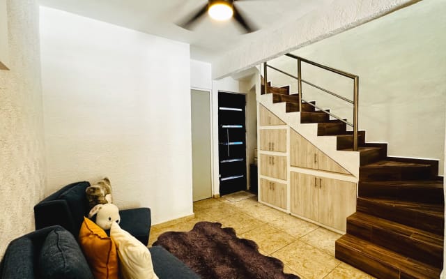 Franks House - Picture 17