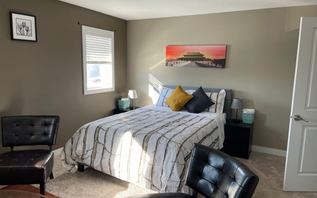 Una lussuosa casa di 1700Sq.ft a Saskatoon, può ospitare fino a 8 persone, perfeziona - Foto 11