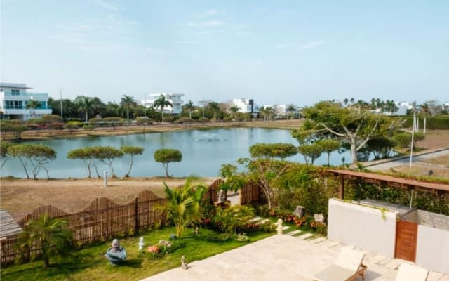 Bela casa privada com piscina, sauna e jacuzzi