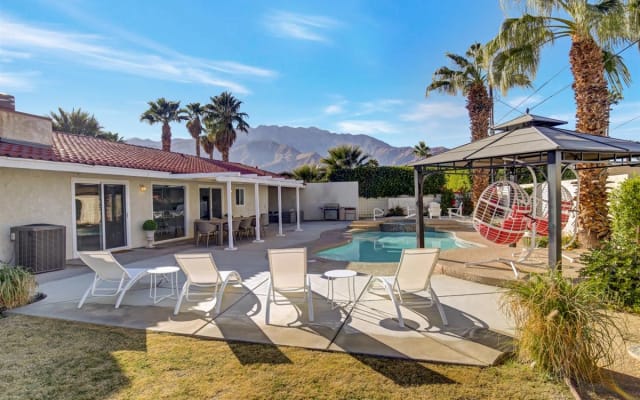 Palm Springs Urlaub Sunsation Haustierfreundlicher Pool und Spa