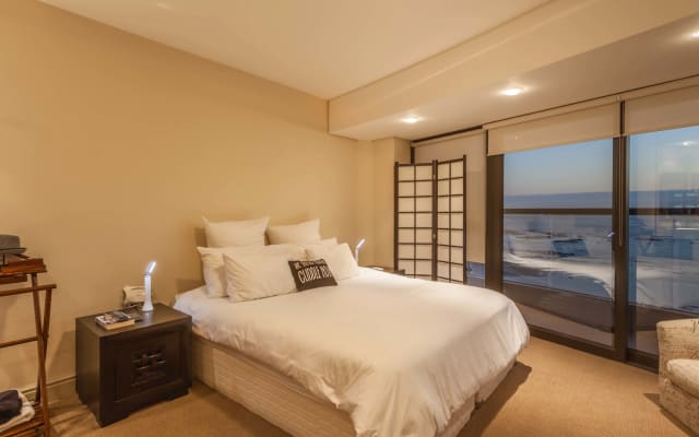 Beachfront apartment with panoramic views