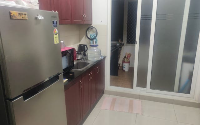Es un bonito apartamento cerca de la estación de tren de Mysore...