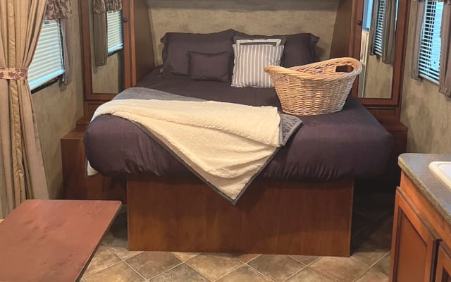 Nettes kleines Wohnmobil in der Nähe von Gulfport.