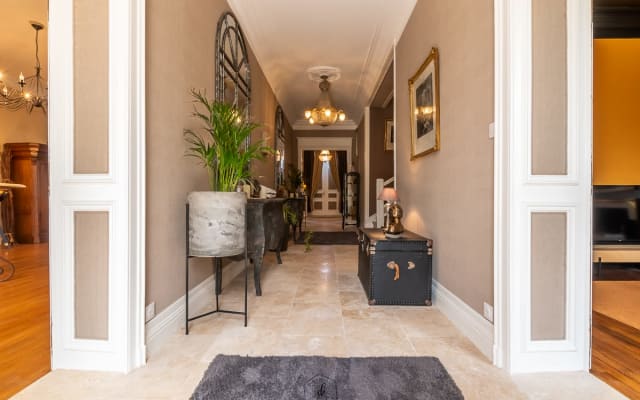 Tranquilidade e modernidade para este apartamento ao nível do jardim...