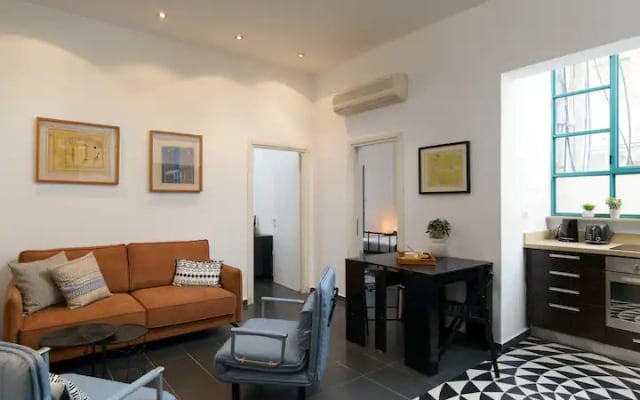 "Vintage Getaway" ; Central & Chic ; 3 min à pied de la plage - Photo 3