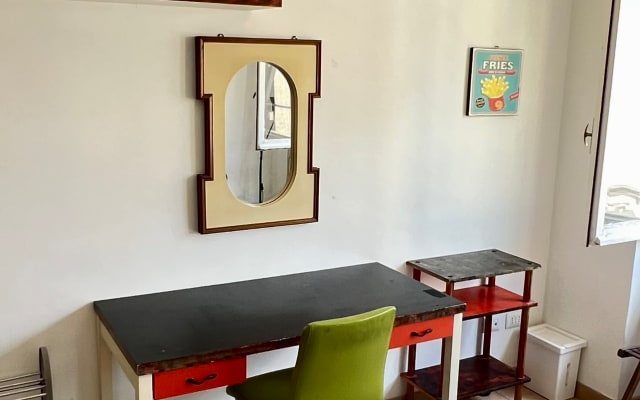 Casa acolhedora e simpática situada no quarto andar com elevador.