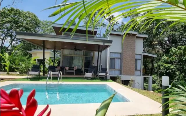 A Villas Töcu-Casa Perezoso é uma bonita villa com piscina privada.