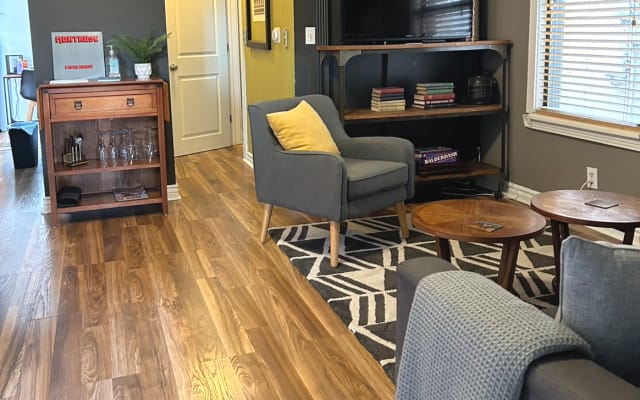 Urban Downtown Bungalow
