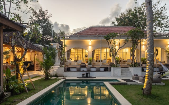 Villa River Bali