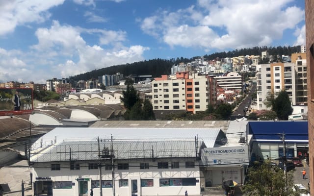 Appartement très bien situé dans une zone privée.