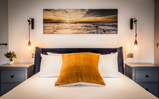 Fabulous 2-bed 2-bath Penthouse in London Bridge / Borough Market