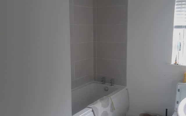 Doppelzimmer mit Zugang zu eigenem Bad. In der Nähe des Stadtzentrums. - Foto 5