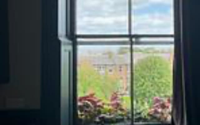 Sunny and bright city centre double room