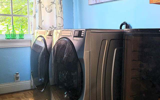 David's listing on misterb&b - First floor laundry
